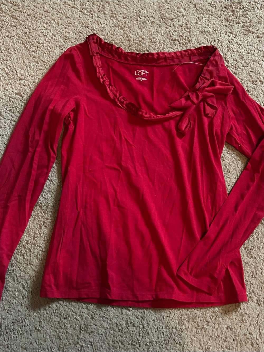 NWOT LOFT Women's Long Sleeve Red Ruffle Scoop Neck Shirt Bow Detail Medium